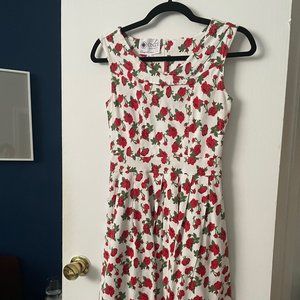 1950s Style Red Roses Summer Dress
